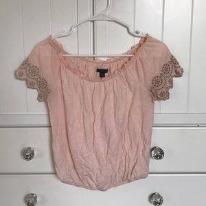 Light peach American Eagle T-shirt